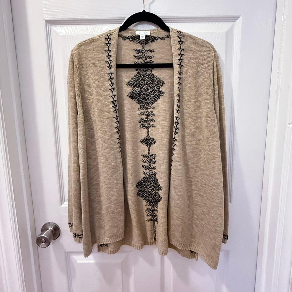 NWOT J.Jill Cardigan M Petite Tan Black Aztec Open Front Light Embroidered‎ Boho